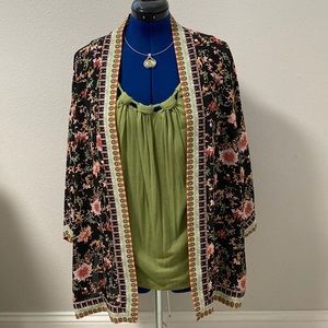 Like new Max Studio kimono style jacket Size Large